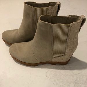 Sorel Joan of Artic Wedge Chelsea Boot